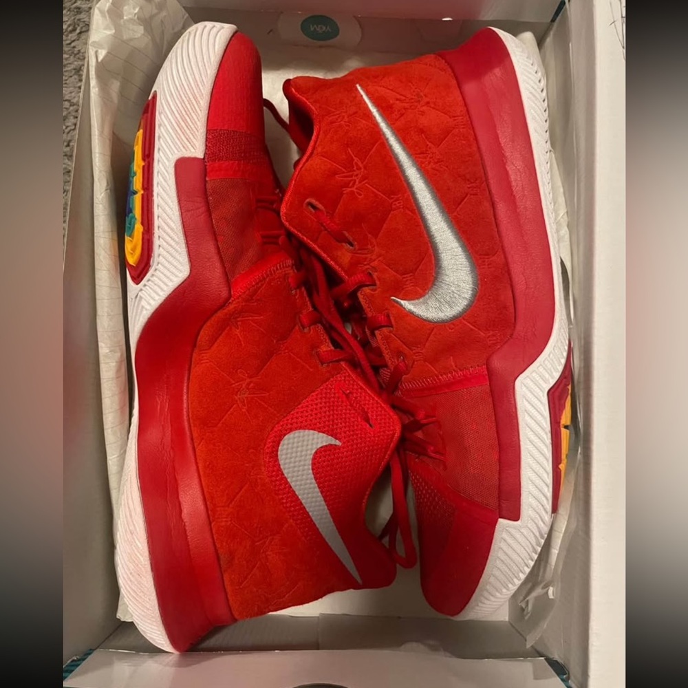Nike Kyrie 3 Red Suede Size 12